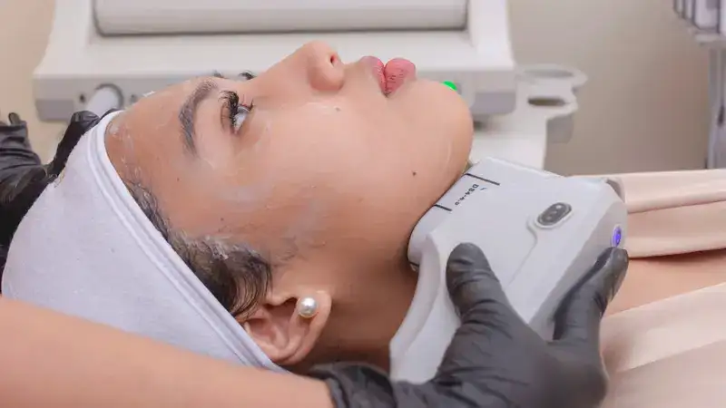 Double Chin Removal in Dubai
